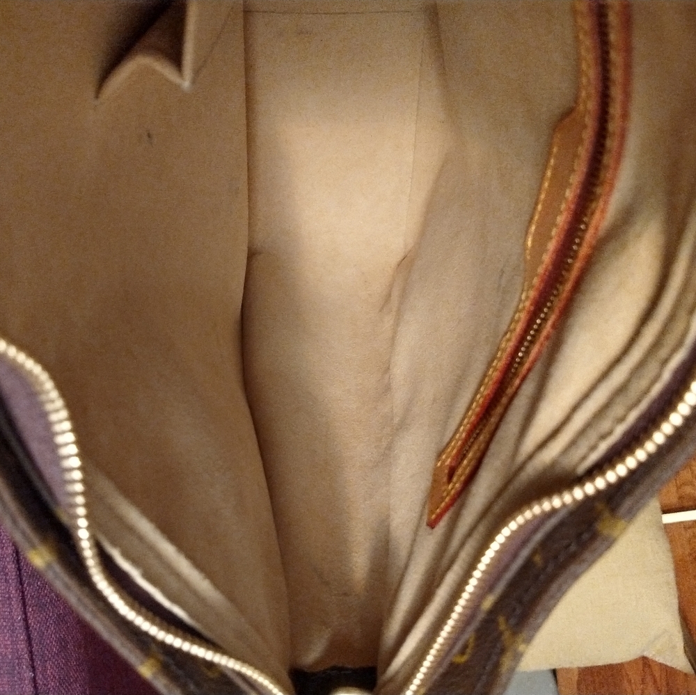 Vintage Louis Vuitton bag - Picture 11 of 15
